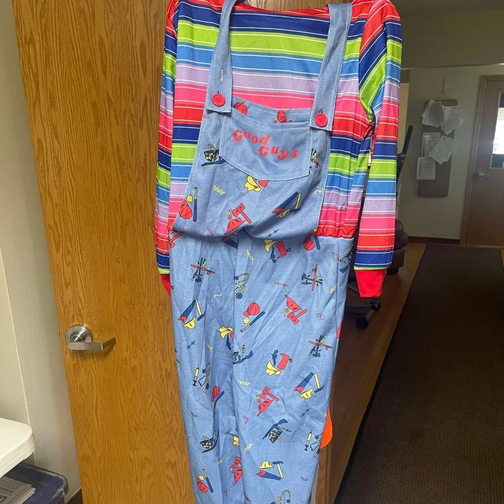 Complete CHUCKY Costume! - Picture 5 of 7